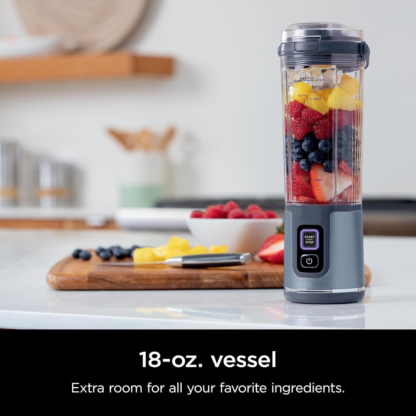 20oz Draagbare Blender Maak smoothies en sapjes overal met deze draagbare blender. Aangedreven door een 270W motor en een 4000mAh via USB oplaadbare batterij